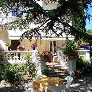 Le Thimothee : & Hotel Saint-Raphael (Var)